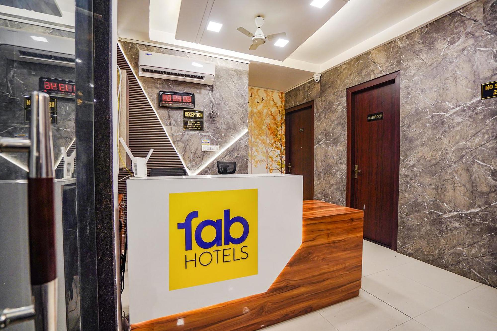 Fabhotel Ts Inn Faithfulganj Exteriör bild